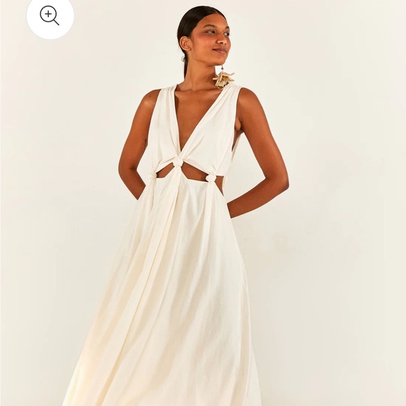 FARM Rio Dresses & Skirts - Farm Rio Knotted Cut Out Linen Blend Midi Dress